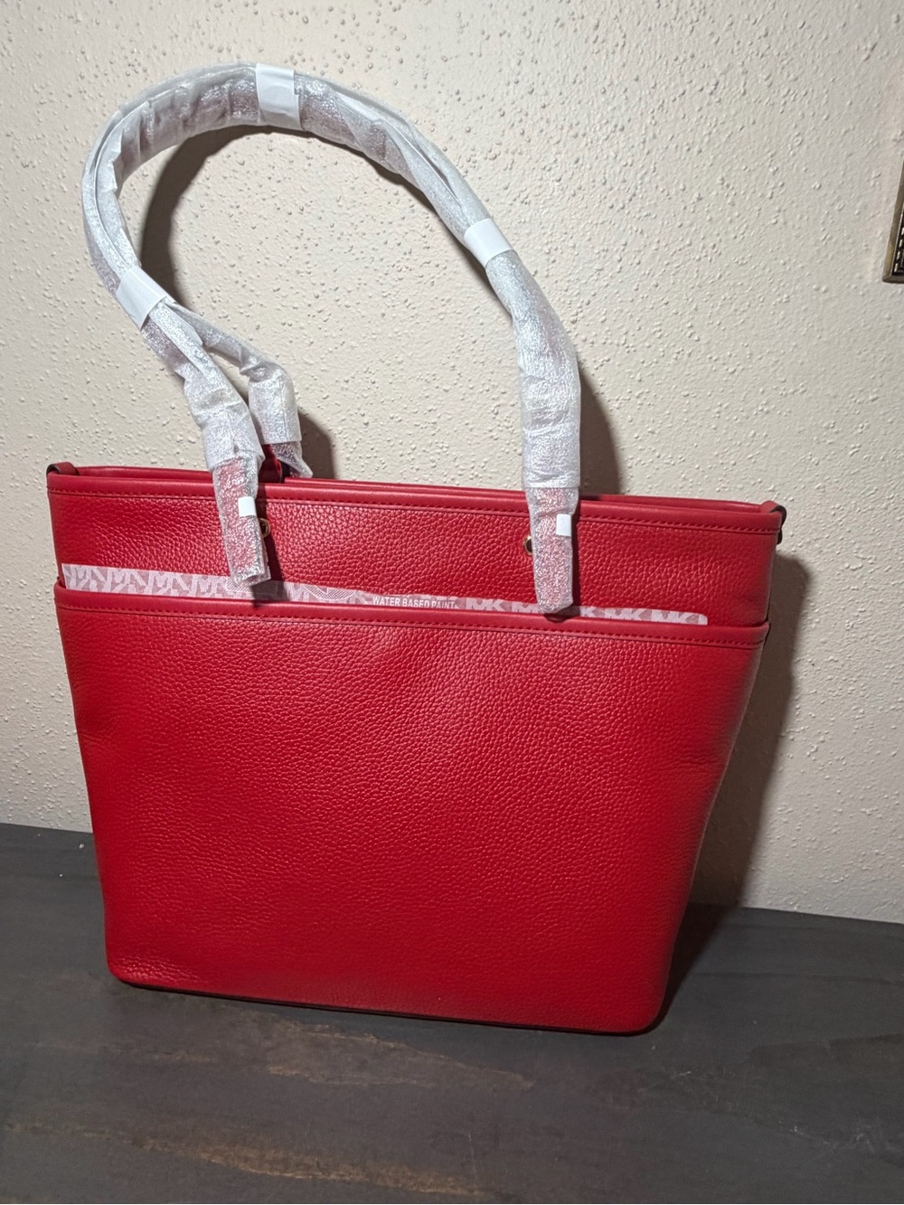Michael Kors Bright Red Pebbled Leather Tote NWT - Picture 2 of 5